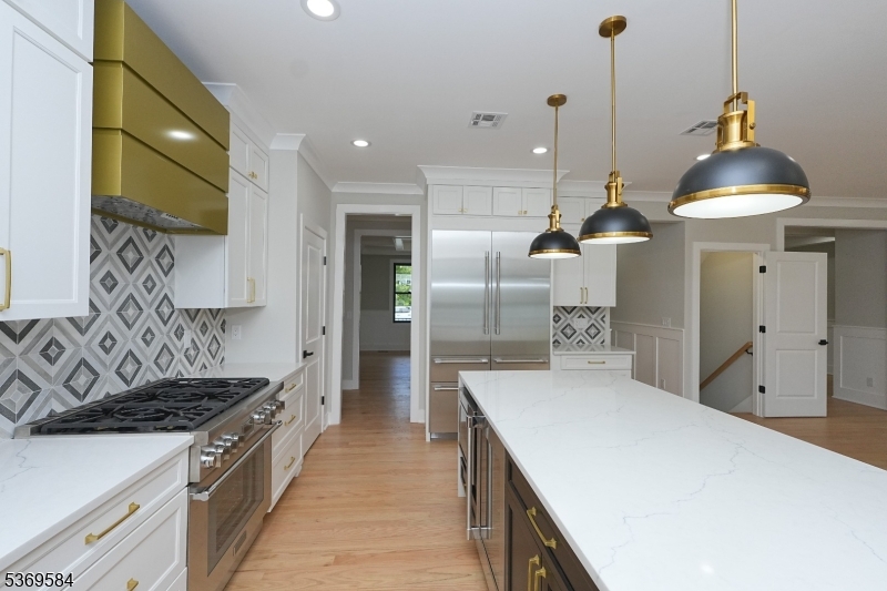352 Woodland Rd