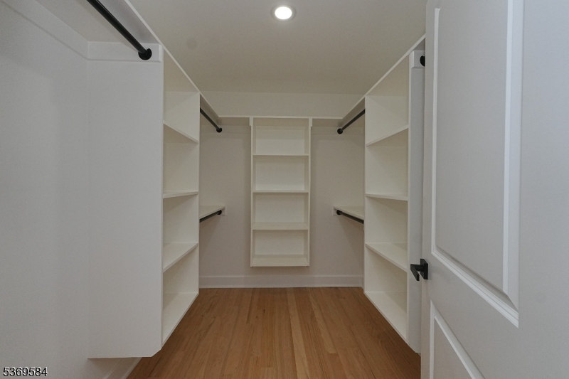 352 Woodland Rd