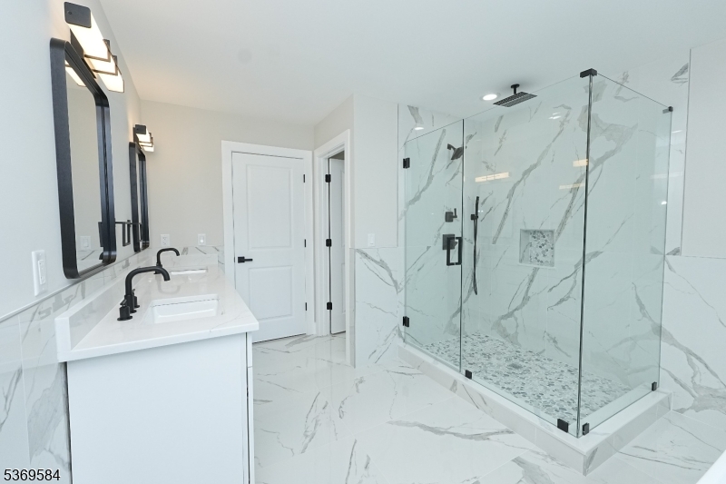 352 Woodland Rd