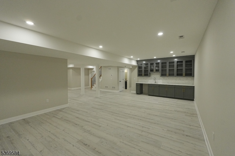 352 Woodland Rd