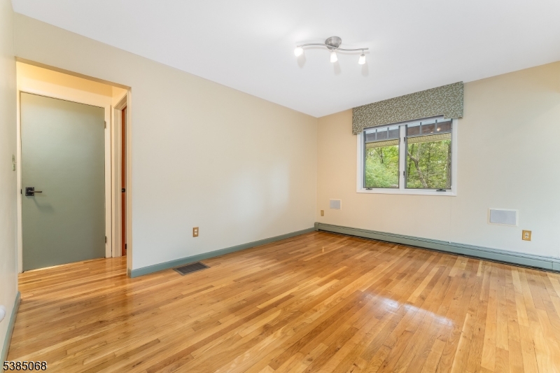 168 Locktown Sergeantsville