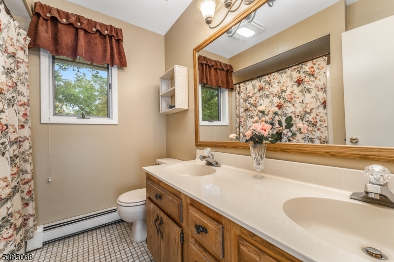 168 Locktown Sergeantsville