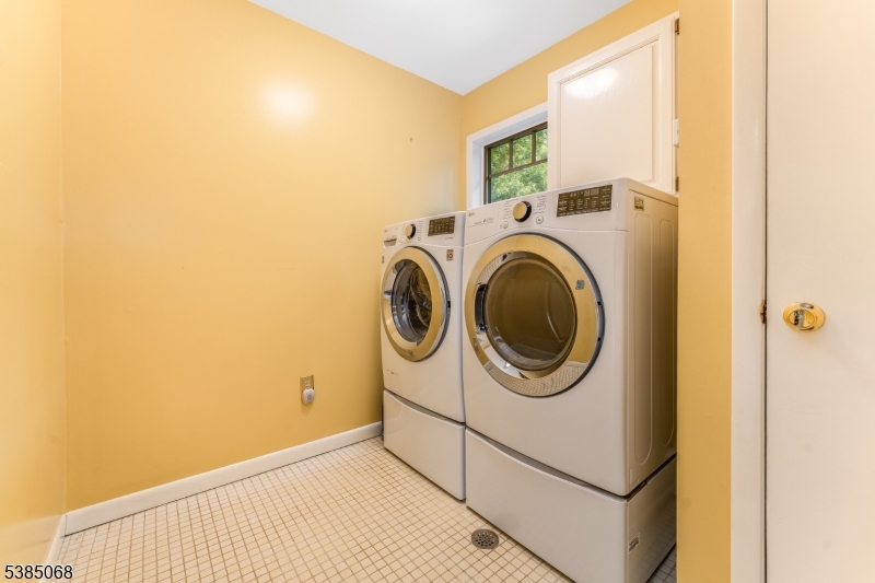 168 Locktown Sergeantsville