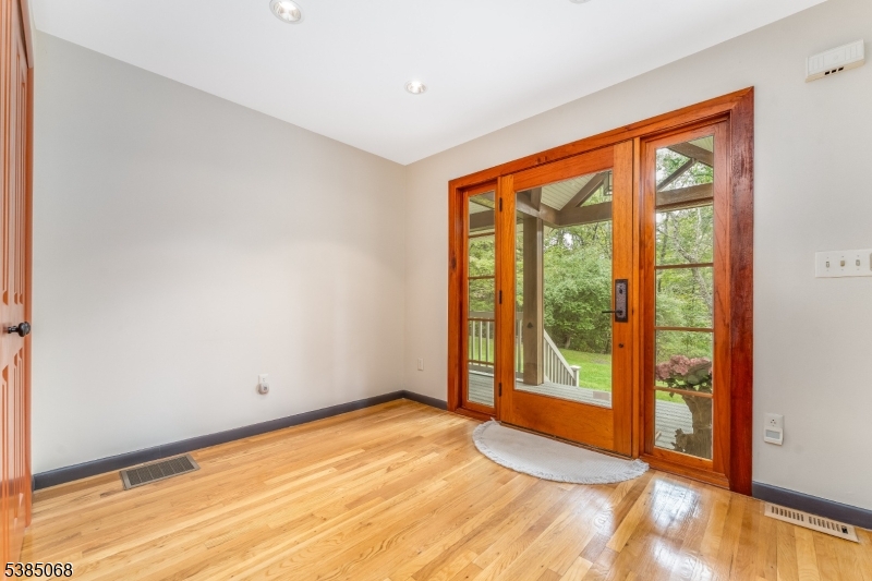 168 Locktown Sergeantsville