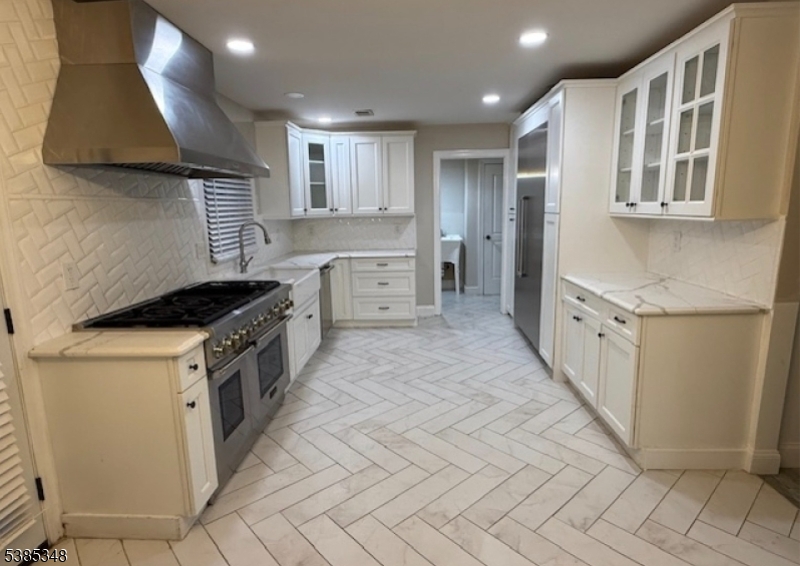 33 Mcguire Dr
