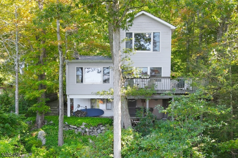 2006 Lakeside Dr