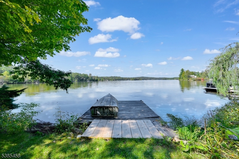 2006 Lakeside Dr