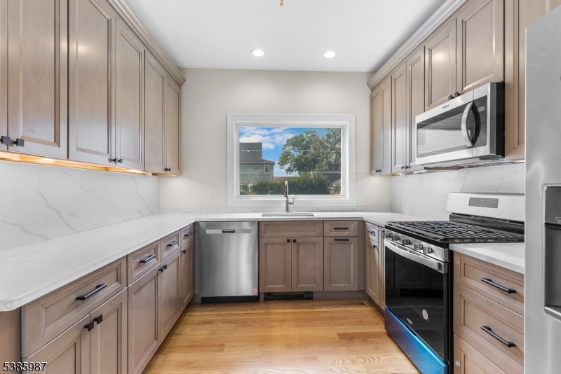 182 East 25th Street
