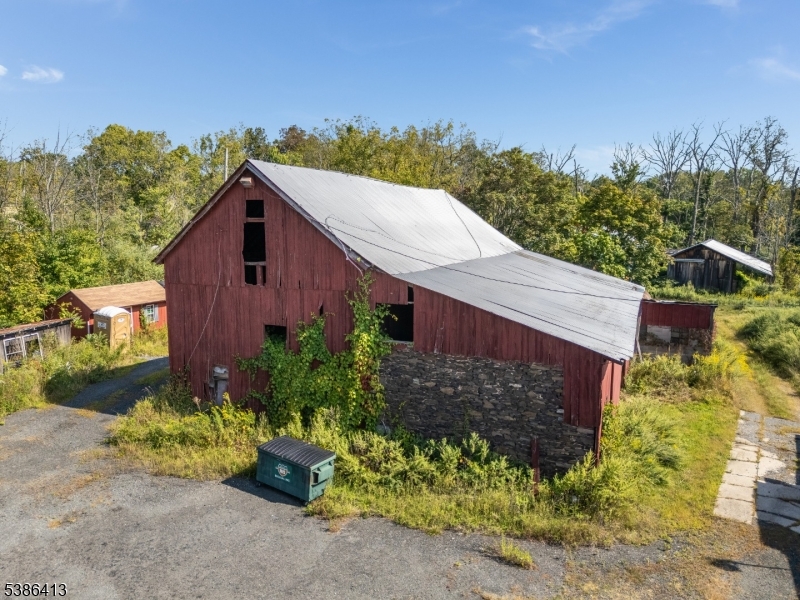 16 Hewitt Rd