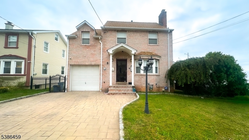 706 Cedar Ave