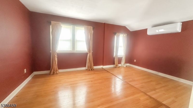 706 Cedar Ave