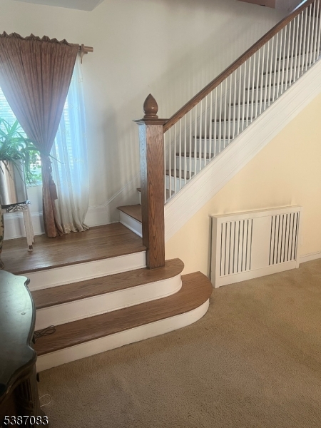 377 Hillside Ave