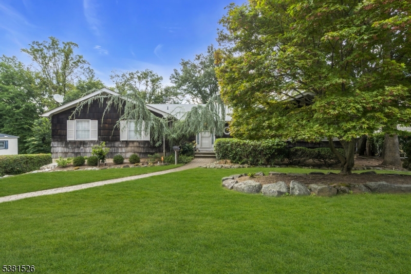 27 Underwood Dr