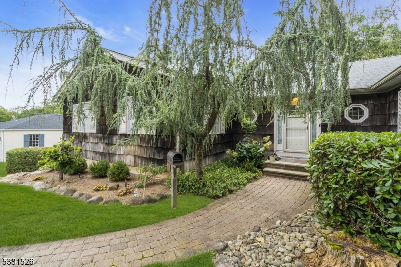 27 Underwood Dr