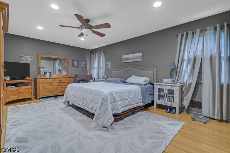 27 Underwood Dr
