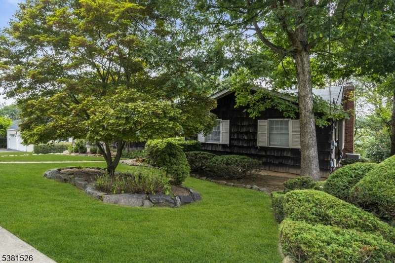 27 Underwood Dr