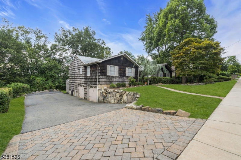 27 Underwood Dr