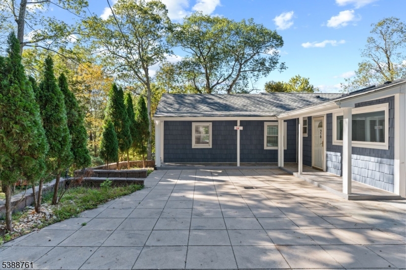 26 Rock Rd