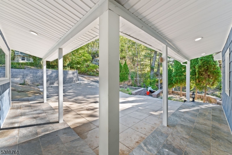 26 Rock Rd