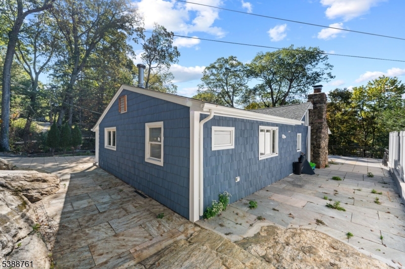 26 Rock Rd