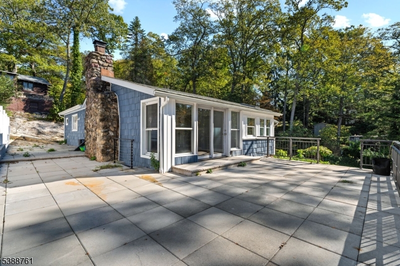 26 Rock Rd