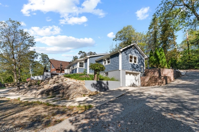 26 Rock Rd