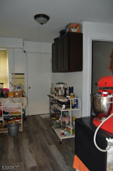20 Crescent Ave