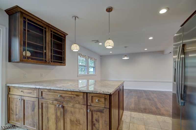819 Ridgewood Rd