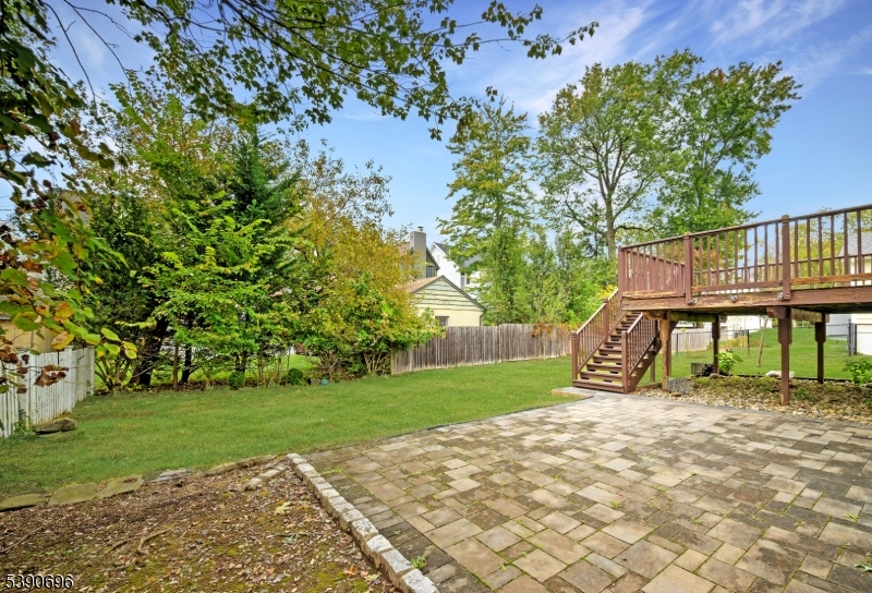 819 Ridgewood Rd
