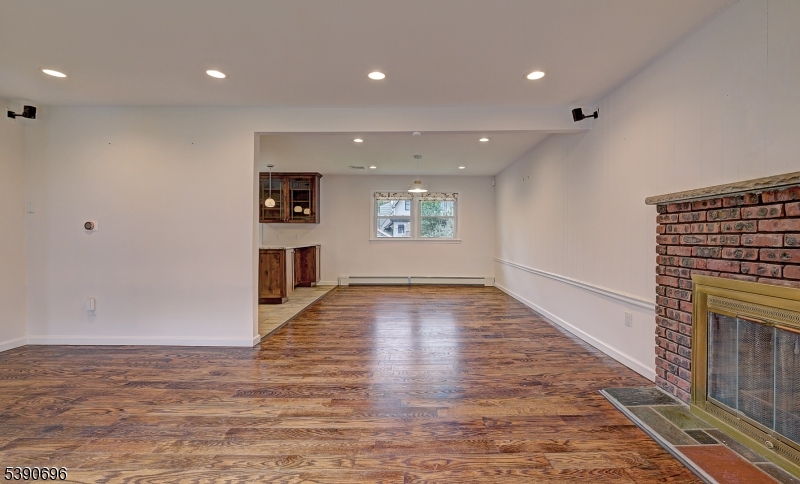 819 Ridgewood Rd