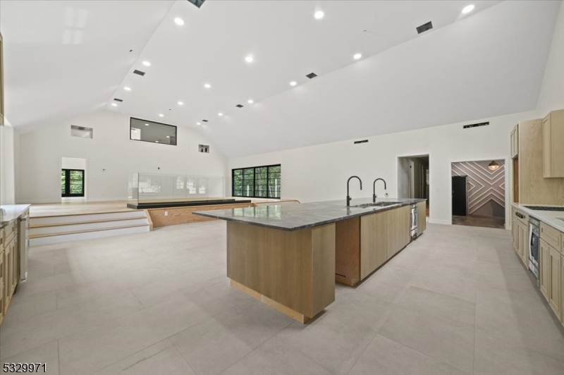 136 Mount Harmony Rd