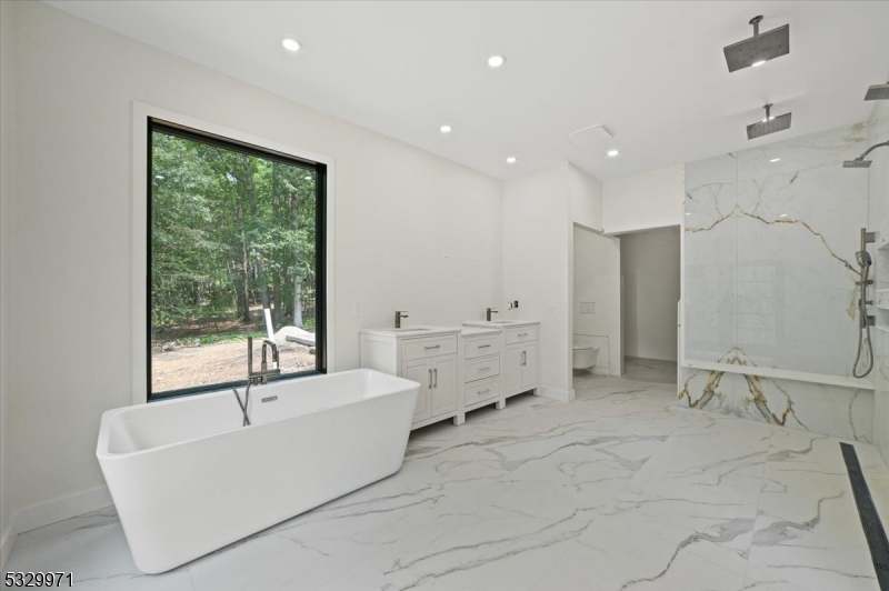 136 Mount Harmony Rd