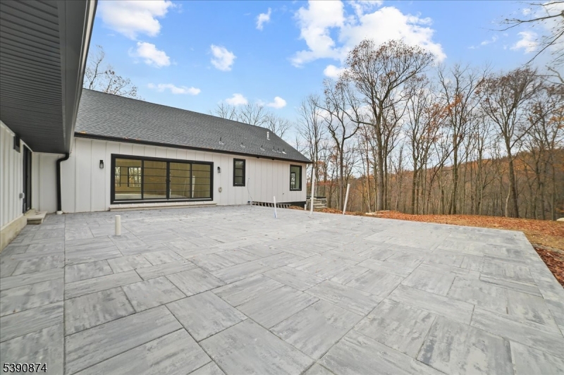 136 Mount Harmony Rd