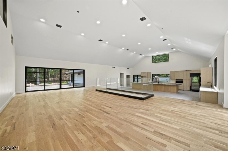 136 Mount Harmony Rd