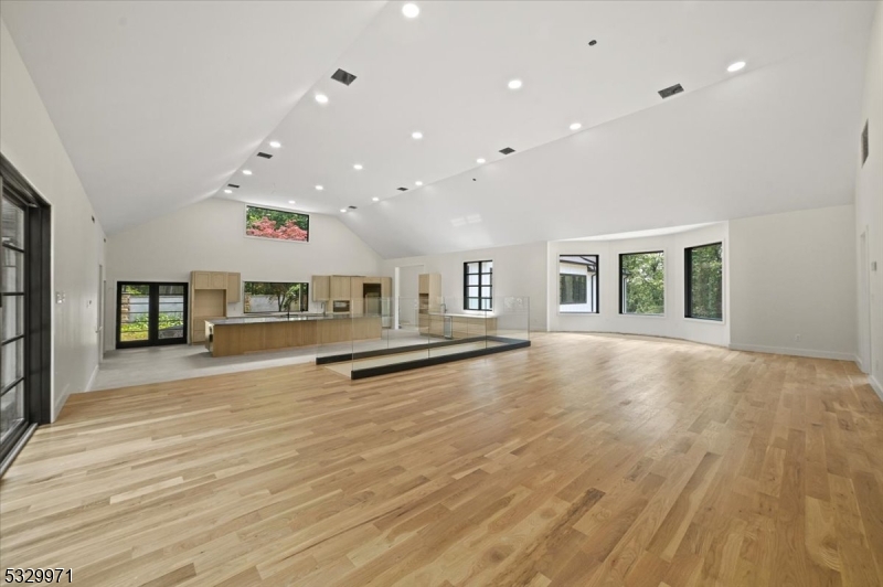 136 Mount Harmony Rd