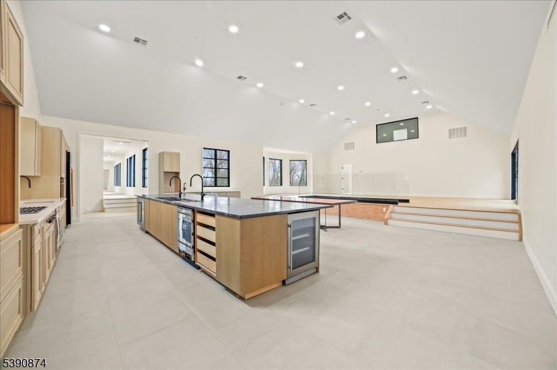 136 Mount Harmony Rd