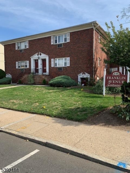 640 Franklin Avenue #24