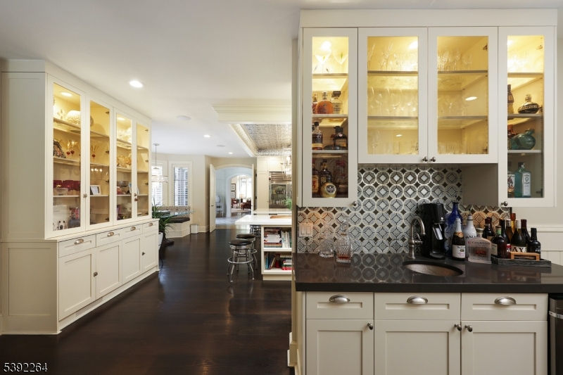 174 Liberty Corner Rd