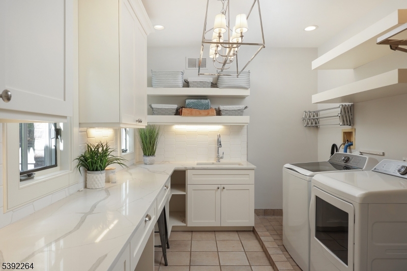 174 Liberty Corner Rd