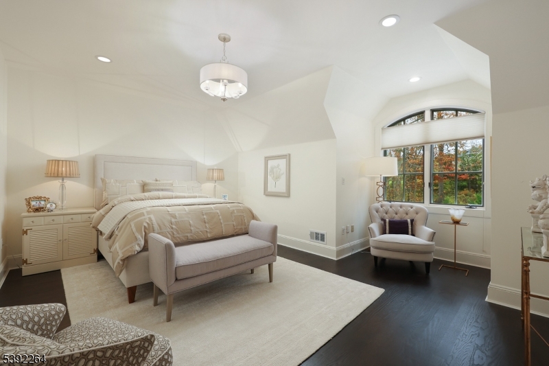 174 Liberty Corner Rd