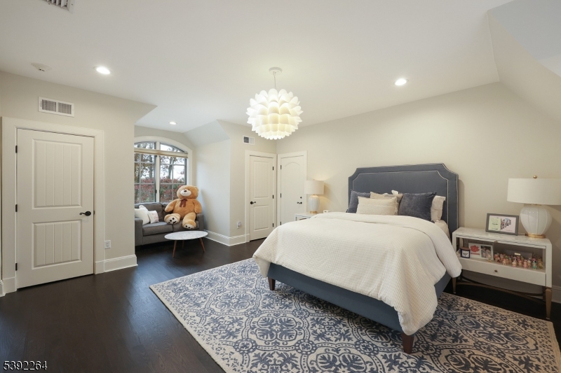 174 Liberty Corner Rd