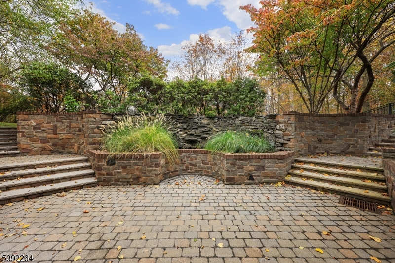 174 Liberty Corner Rd