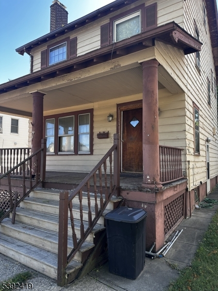 7 Whitman Ave