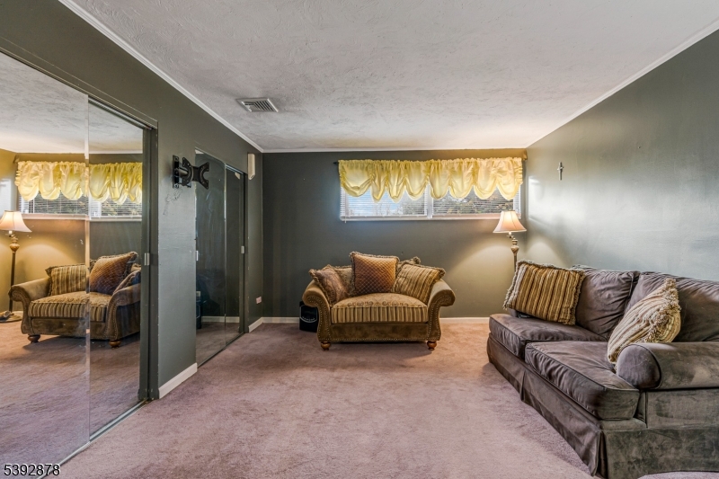 1825 Kennesaw Way