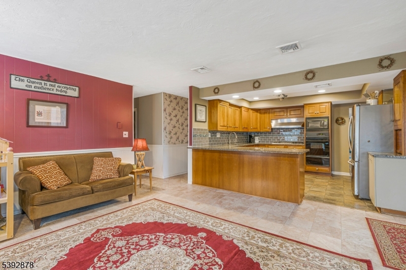 1825 Kennesaw Way