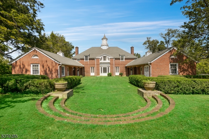 49 Liberty Corner Rd