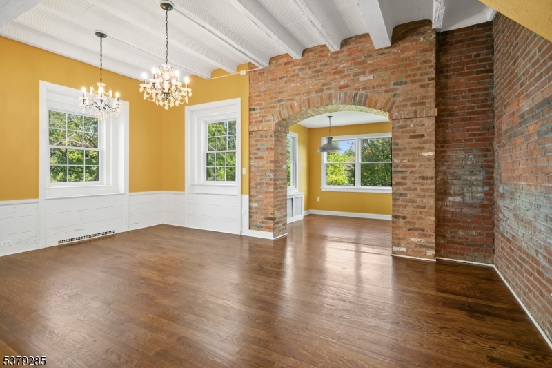 49 Liberty Corner Rd