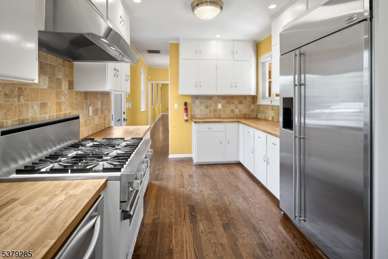 49 Liberty Corner Rd