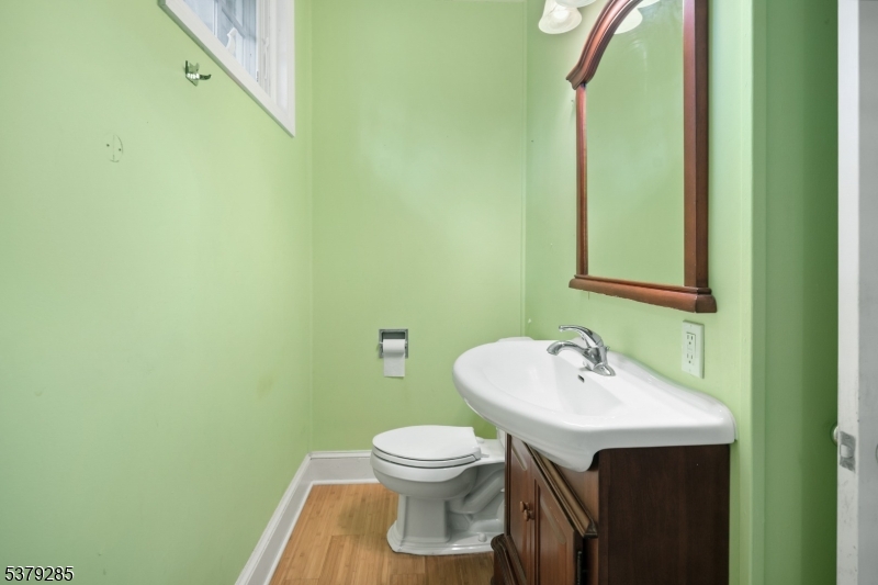 49 Liberty Corner Rd