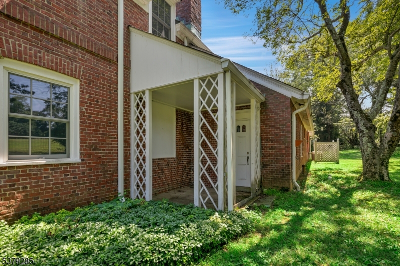 49 Liberty Corner Rd